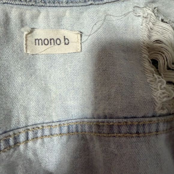 Mono B Distressed Denim Jacket Size Large. Style # KJ9439. - Picture 3 of 4